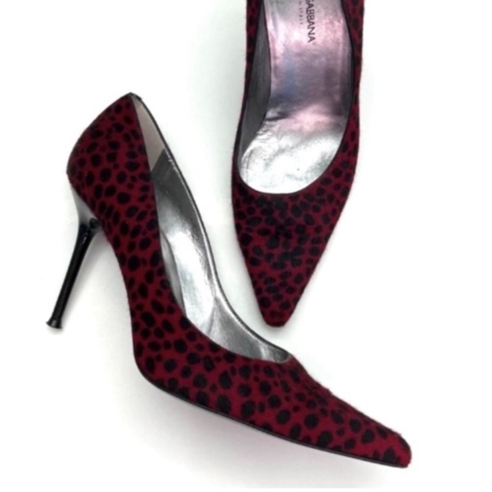Dolce & Gabbana Leopard Pony Fur Décolletage Pumps 38.5